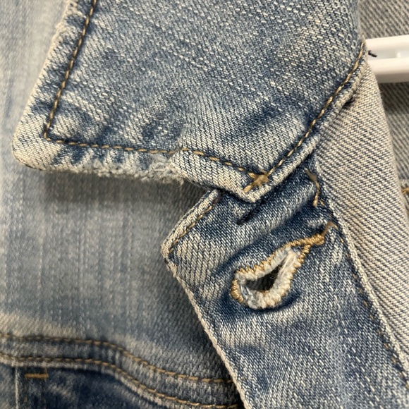 Fitted jean jacket from Dynamite, size small! - Picture 6 of 8